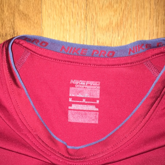 Nike Pro Dri-Fit Sleeveless Red Compression Tee - Picture 2 of 3